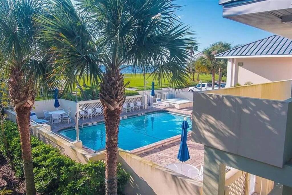 Bay View, Studio206, Beach Steps Away! Pool+Wifi Ruskin Zewnętrze zdjęcie
